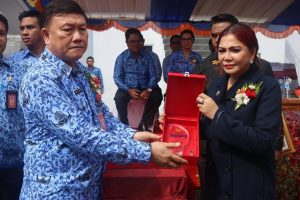 Pemkab Minut Terima Penghargaan Inovasi Administrasi Negara