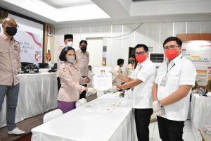 Hari Pertama Pendaftaran, KPU Minut Terima Berkas JG-KWL