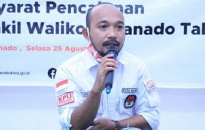 KPU Manado Verifikasi Berkas Empat Paslon