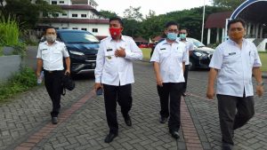 Dondokambey Lakukan Sidak Langsung Aktivitas Pegawai Pemkab Minut