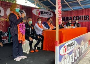 Kunjungi Bawaslu Minut, Ratna Pettalolo Pastikan Kesiapan Hadapi Pilkada