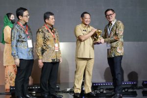 Minut Terpilih Terima Penghargaan UHC, Bupati JG: Tetap Jaga Kualitas Layanan Kesehatan