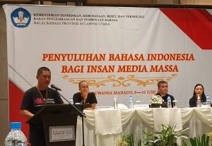 Penyuluhan Bahasa bagi Insan Media Massa untuk Menyegarkan Kembali Pengetahuan Berbahasa Indonesia 