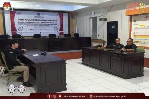 Sambangi Kantor KPU Minut, Lucky Manjanto bersama tim, Disambut Baik.