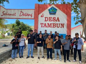 Kawal Hak Pilih Warga, Steffen Linu Bersama Bawaslu Minut Sapa Warga Pulau Talise dan Gangga