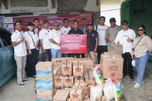 Telkomsel Branch Ternate Salurkan Logistik ke Posko Bencana Erupsi Gunung Ibu