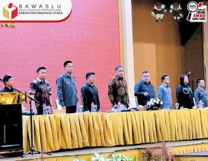 Pembinaan dan Penguatan Kelembagaan Bawaslu Minut, Herwyn Malonda Beri Pengarahan Tugas Pengawasan