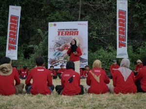 Inisiatif Telkomsel Jaga Bumi Beri Dampak Positif Melalui Public Clean-Up dan Gladian PANJI TERRA