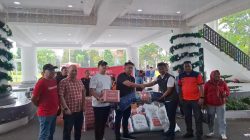 Korban Banjir Bandang di Pulau Siau Terima Bantuan Logistik dari Telkomsel